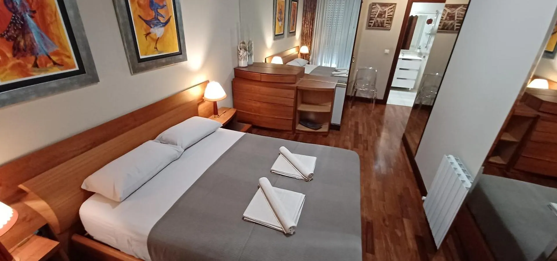 Apartamento Centrico Con Vistas A La Ria! Garaje, Ideal 2-4 0*, Bilbao Spanien