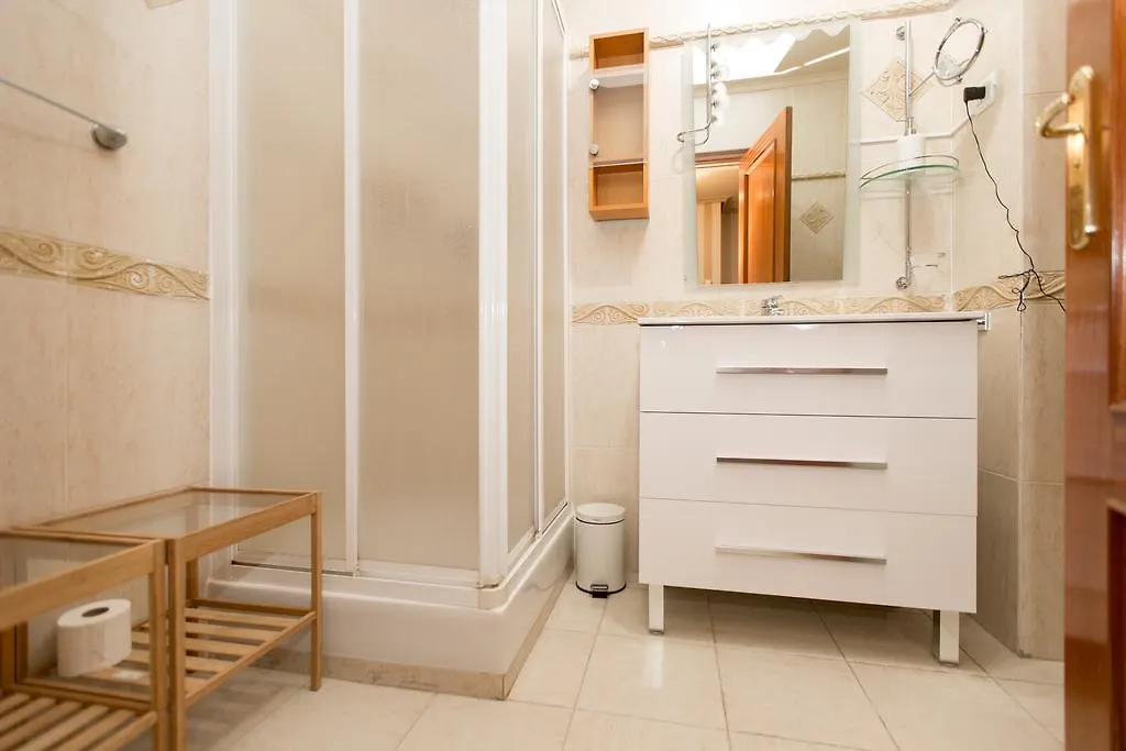Apartamento Centrico Con Vistas A La Ria! Garaje, Ideal 2-4 0*, Bilbao